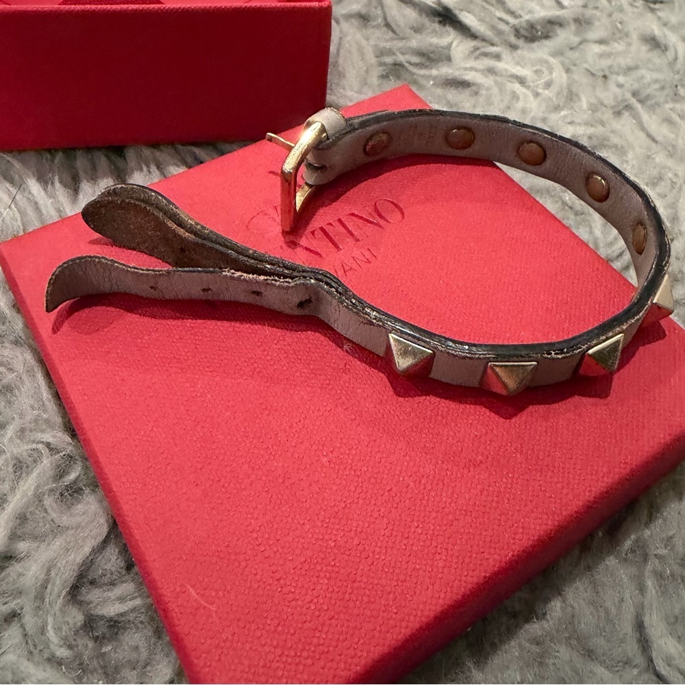 Valentino Rock Stud Gray Bracelet - Picture 2 of 6
